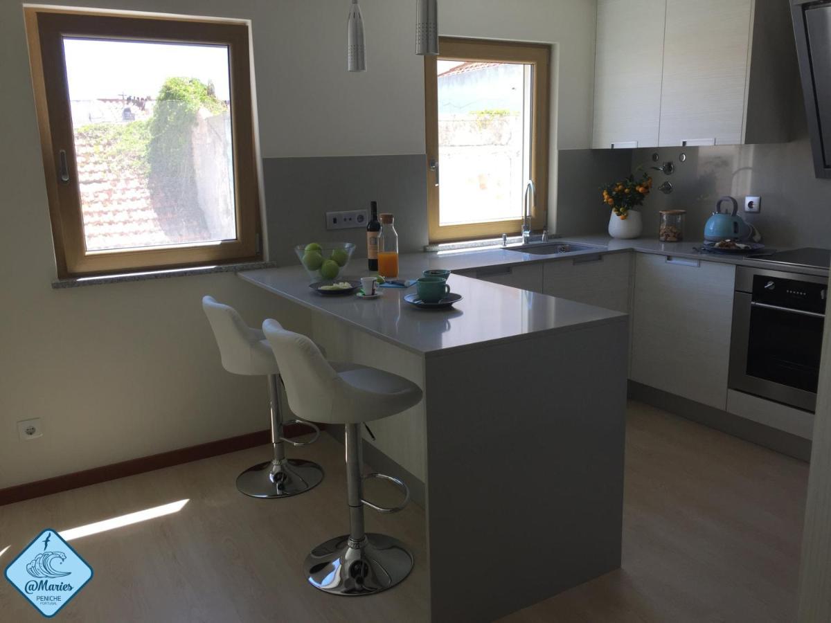 At Maries Beach House Peniche 1 Экстерьер фото