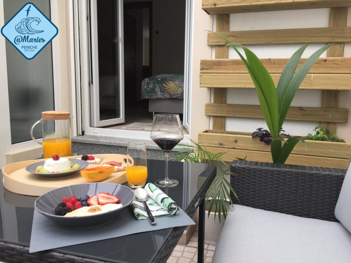 At Maries Beach House Peniche 1 Экстерьер фото