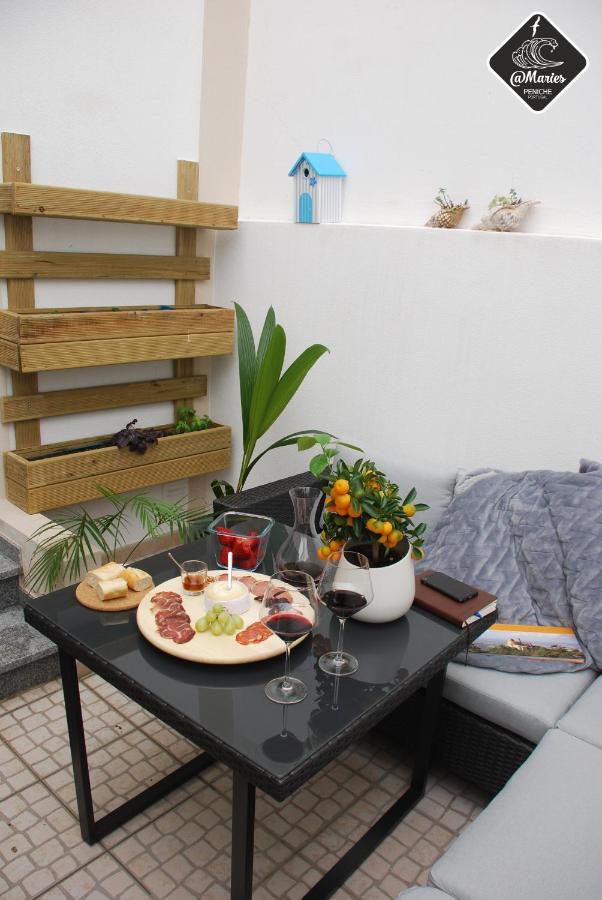 At Maries Beach House Peniche 1 Экстерьер фото